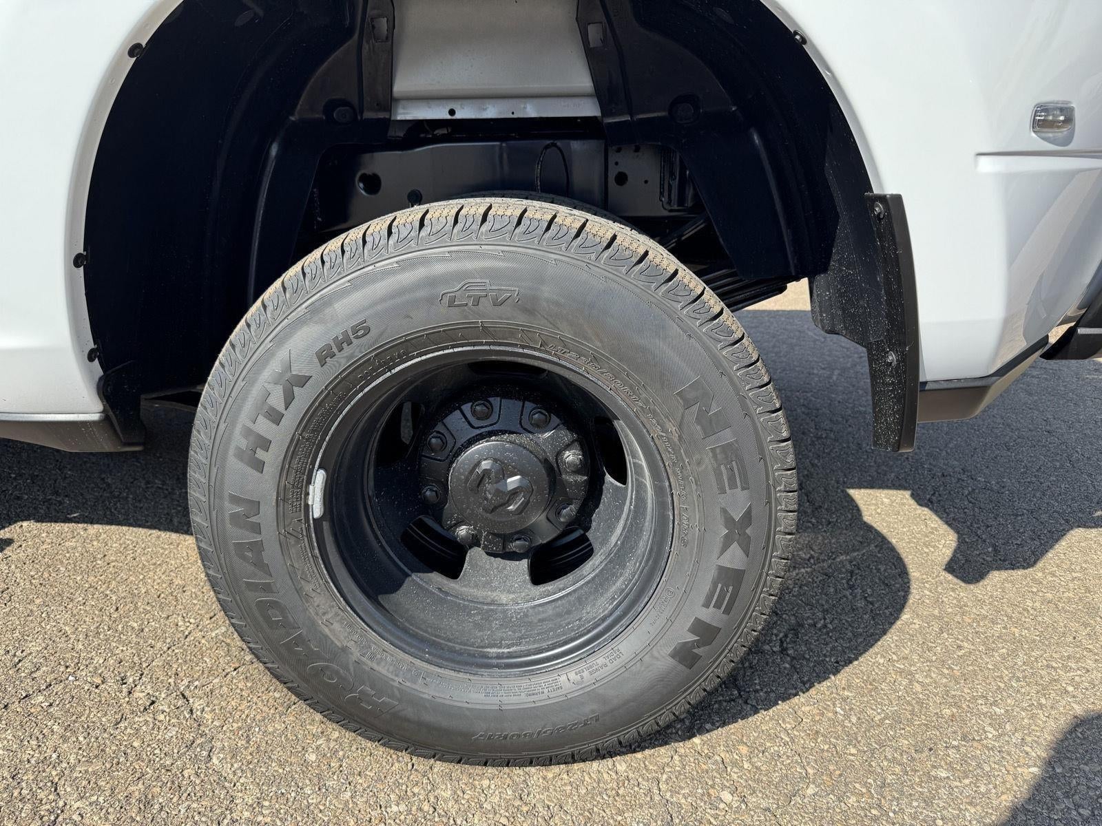 2026 RAM Ram 3500 RAM 3500 TRADESMAN CREW CAB 4X4 8' BOX