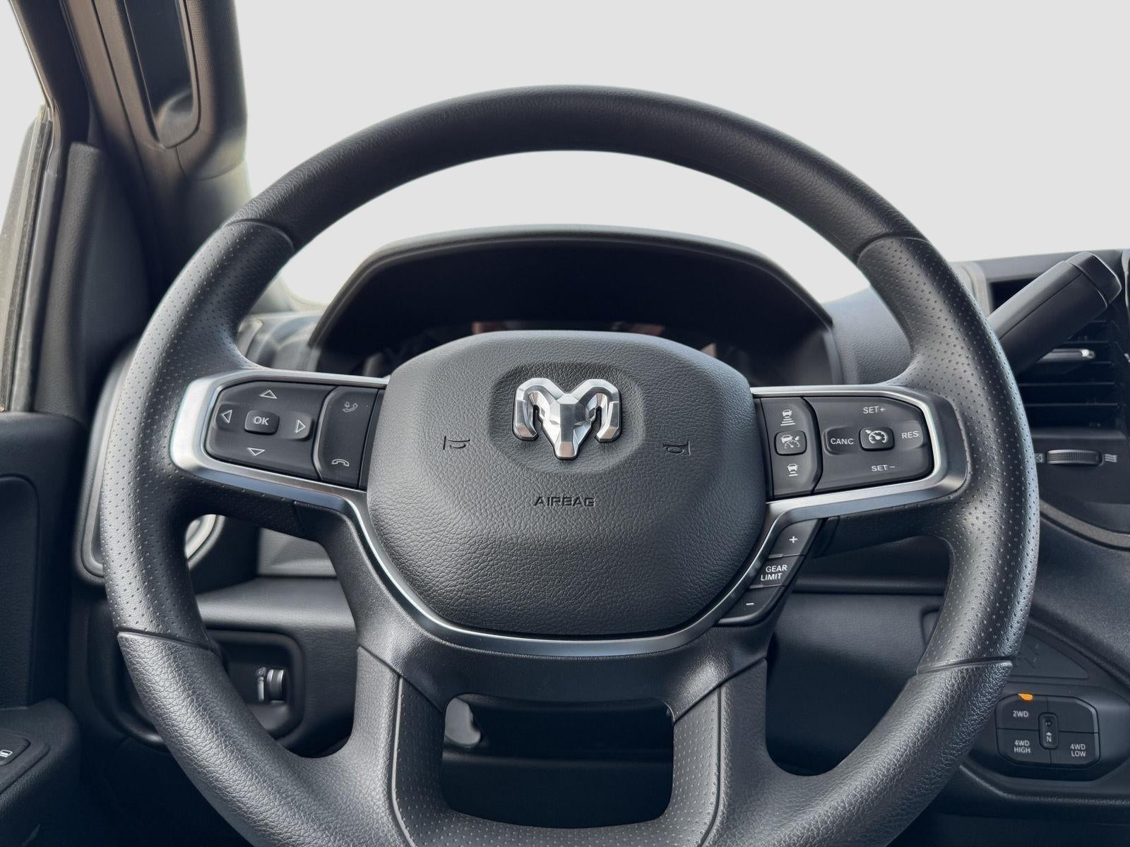 2026 RAM Ram 3500 RAM 3500 TRADESMAN CREW CAB 4X4 8' BOX