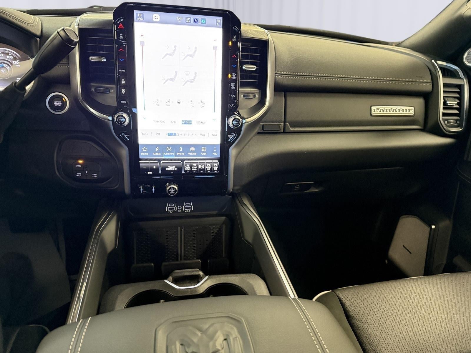 2026 RAM Ram 3500 RAM 3500 LARAMIE MEGA CAB 4X4 6'4' BOX