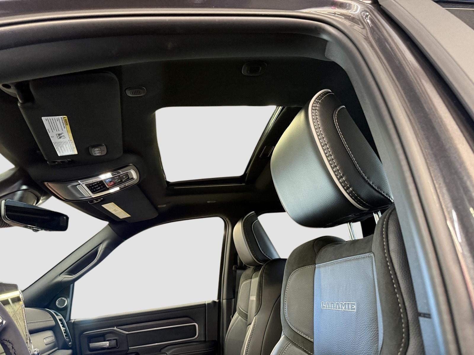 2026 RAM Ram 3500 RAM 3500 LARAMIE MEGA CAB 4X4 6'4' BOX