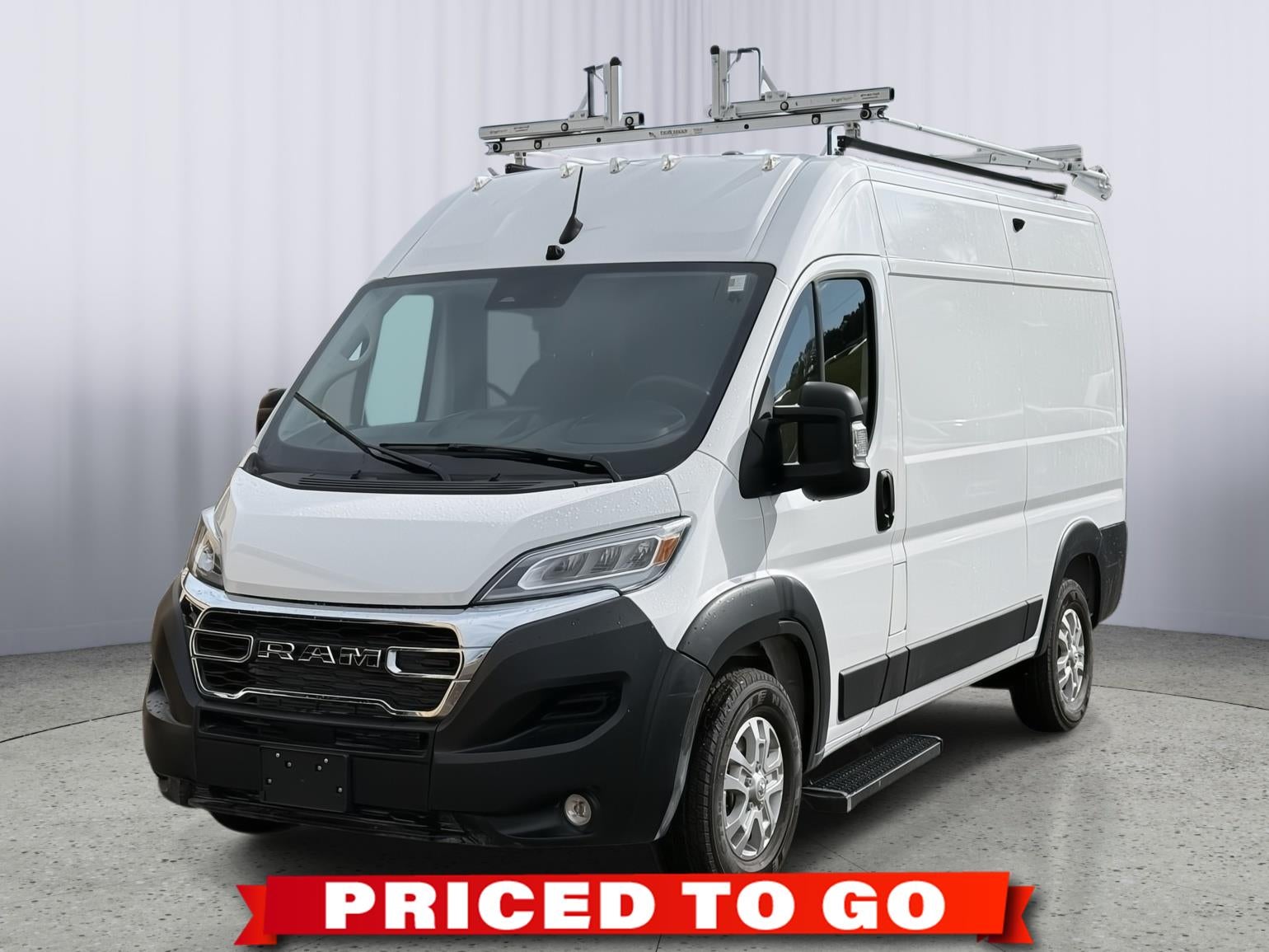 2025 RAM ProMaster 1500 SLT