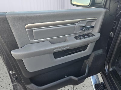 2017 RAM 1500 Big Horn Crew Cab 4x4 5'7' Box
