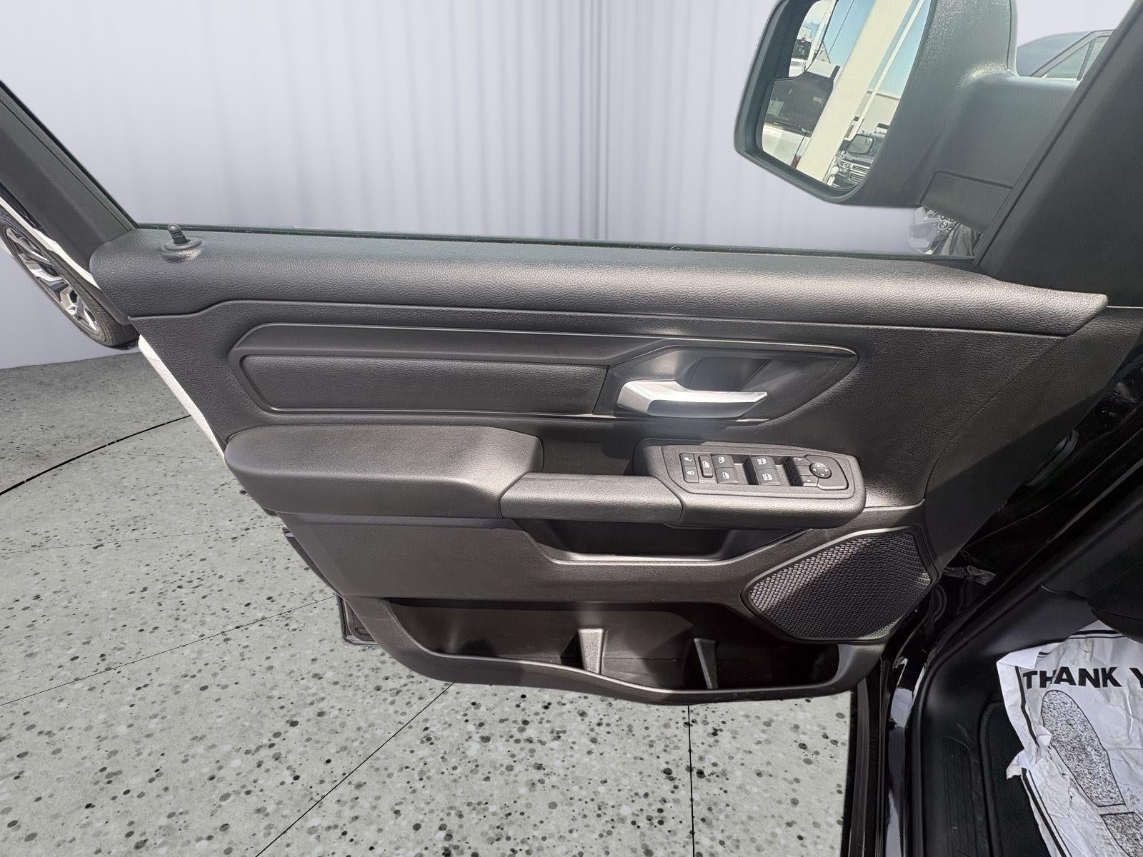 2026 RAM Ram 1500 RAM 1500 TRADESMAN CREW CAB 4X4 5'7' BOX