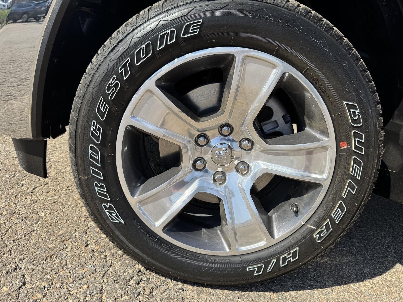 2026 RAM Ram 1500 RAM 1500 TRADESMAN CREW CAB 4X4 5'7' BOX