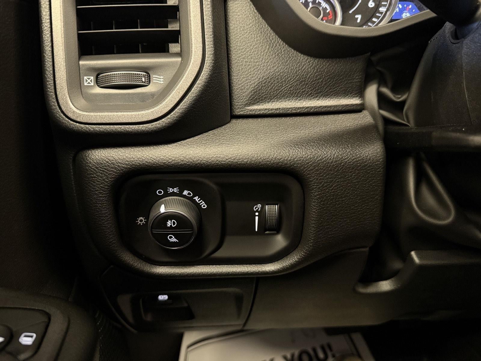 2026 RAM Ram 1500 RAM 1500 WARLOCK CREW CAB 4X4 5'7' BOX