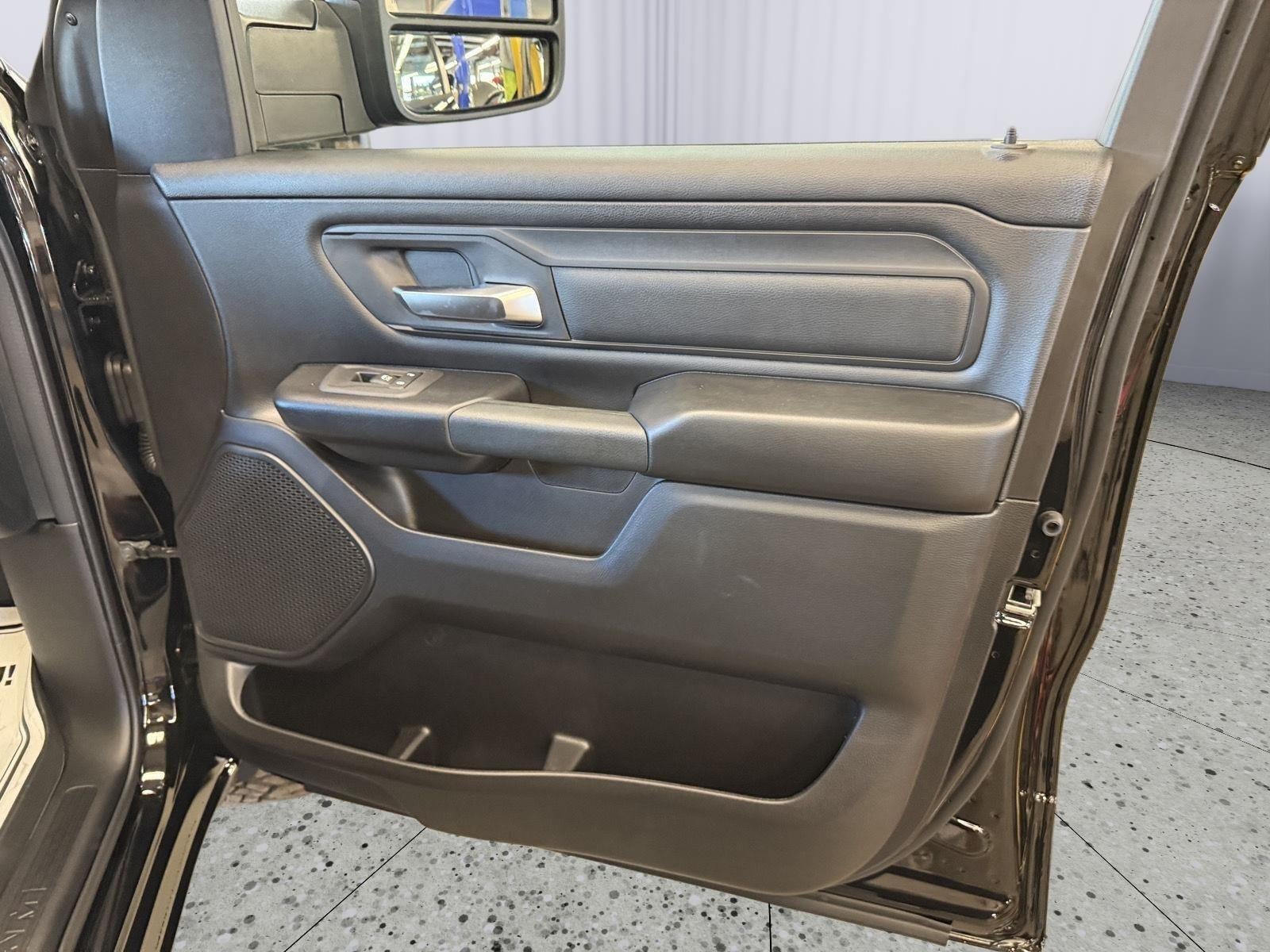 2026 RAM Ram 1500 RAM 1500 WARLOCK CREW CAB 4X4 5'7' BOX