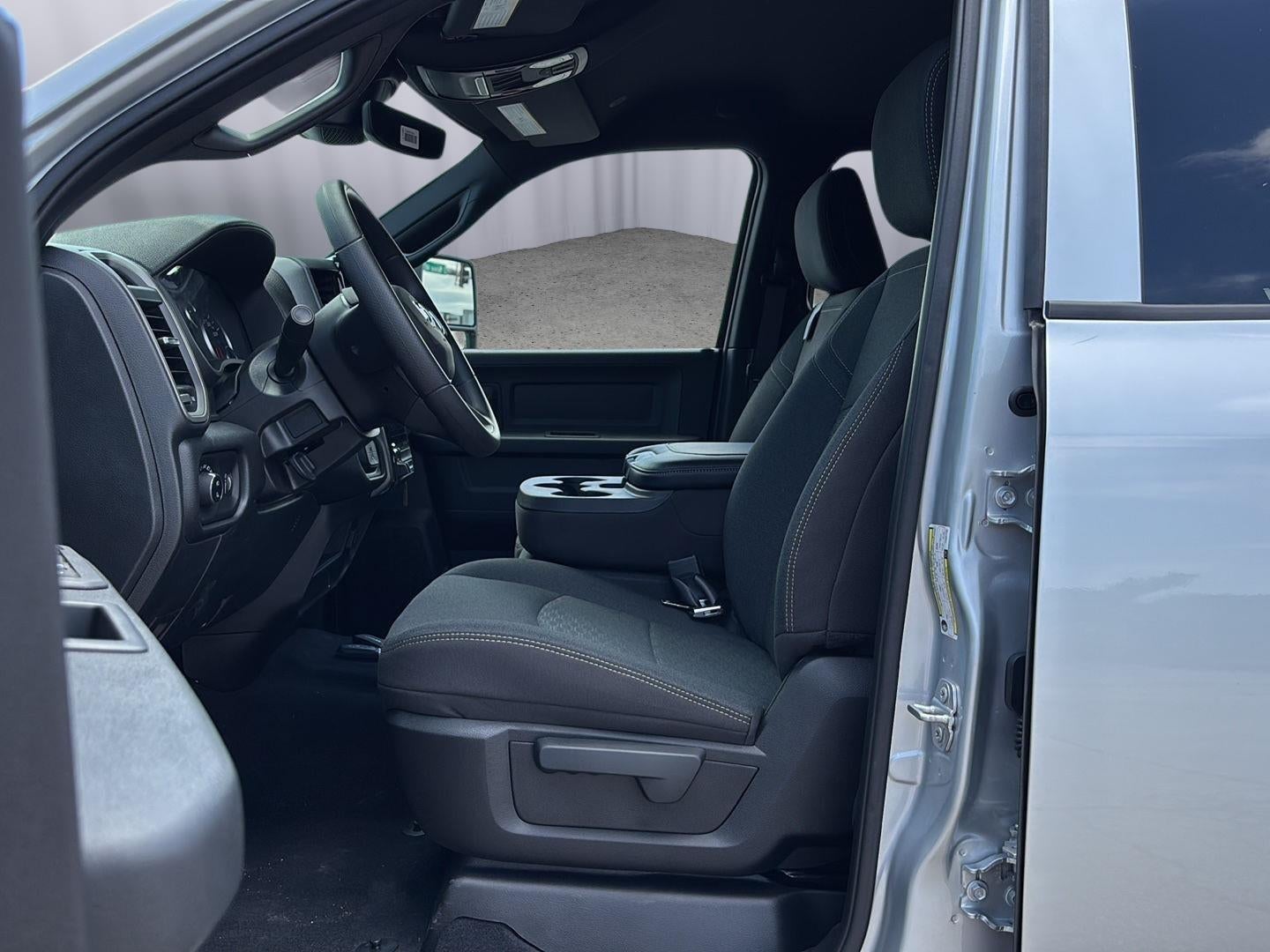 2026 RAM Ram 2500 Tradesman Crew Cab 4x4 6'4' Box