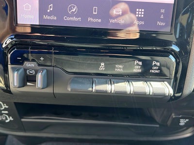 2026 RAM Ram 2500 RAM 2500 BLACK EXPRESS CREW CAB 4X4 8' BOX