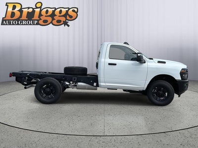 2026 RAM Ram 3500 Chassis Tradesman/Big Horn