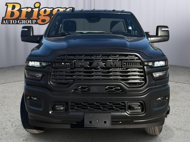 2026 RAM Ram 3500 Chassis Tradesman/Big Horn