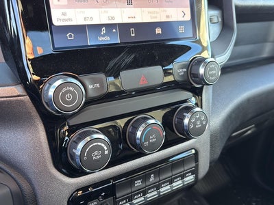 2026 RAM Ram 3500 Chassis Tradesman/Big Horn
