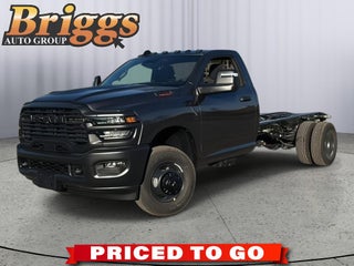 2026 RAM 3500 Chassis Cab Tradesman/Big Horn