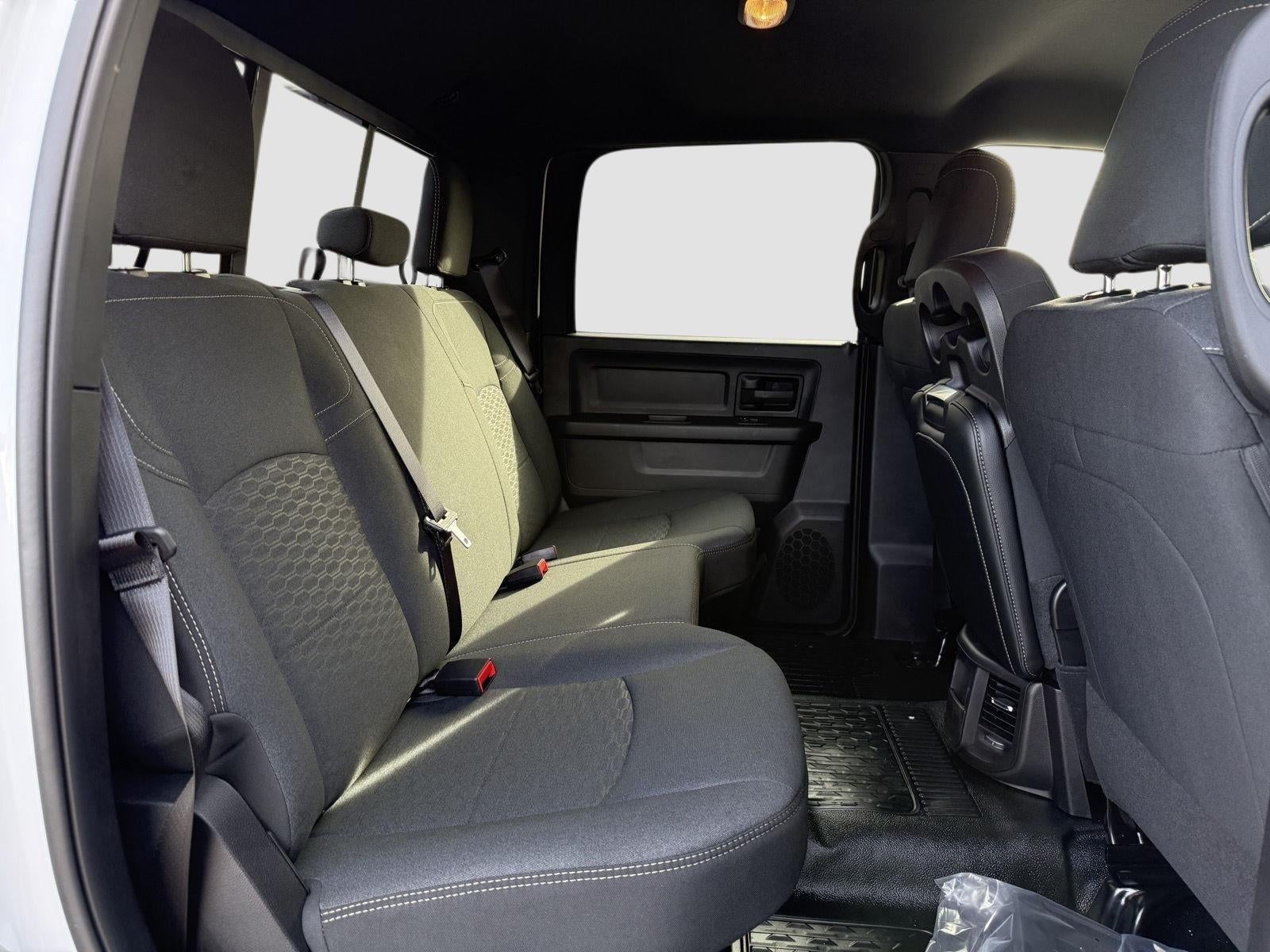 2026 RAM Ram 3500 Chassis Cab RAM 3500 TRADESMAN CREW CAB CHASSIS 4X4 60' CA