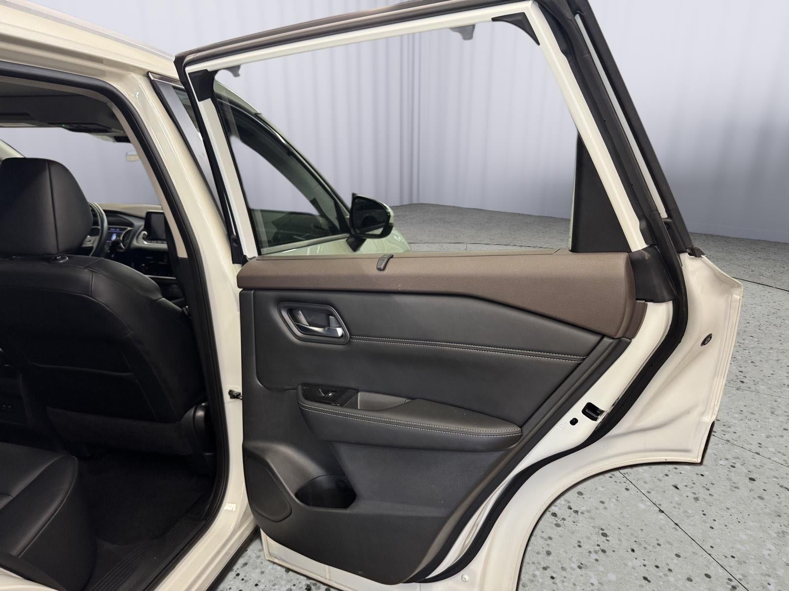 2022 Nissan Rogue SV FWD