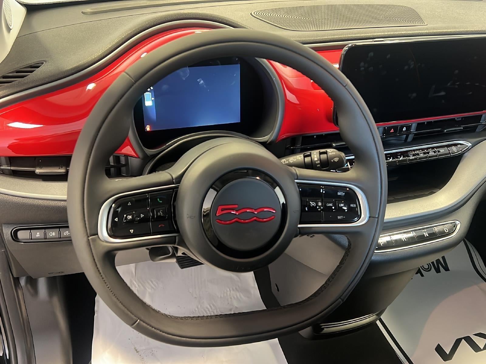 2024 FIAT FIAT 500e 500e INSPI(RED)