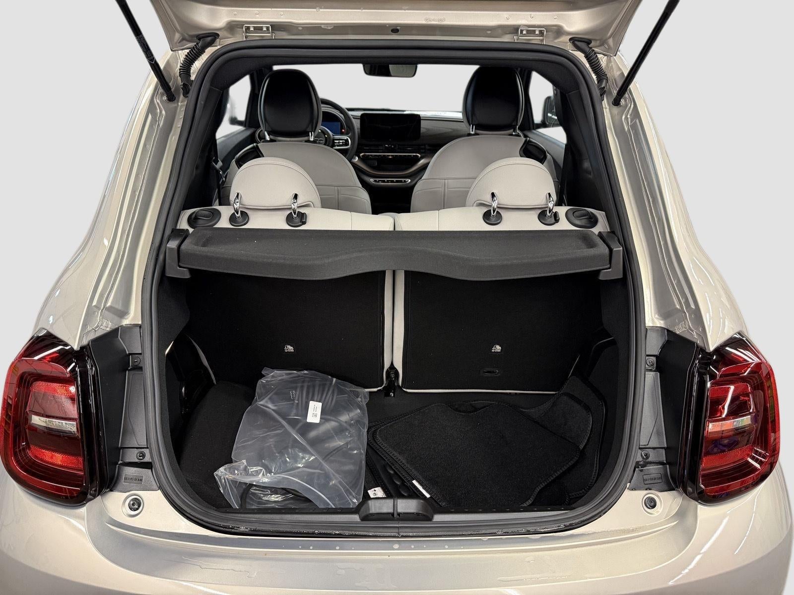 2025 FIAT FIAT 500e GIORGIO ARMANI Collector's Edition