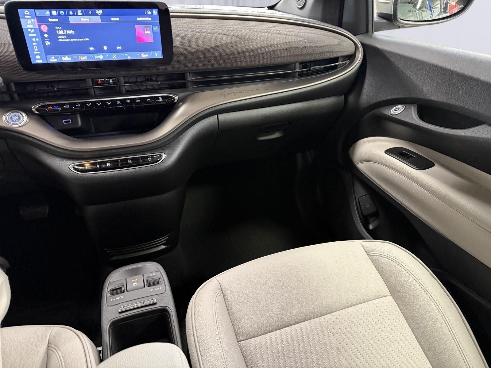 2025 FIAT FIAT 500e GIORGIO ARMANI Collector's Edition