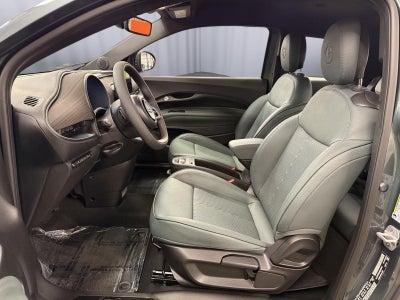 2025 FIAT FIAT 500e GIORGIO ARMANI Collector's Edition