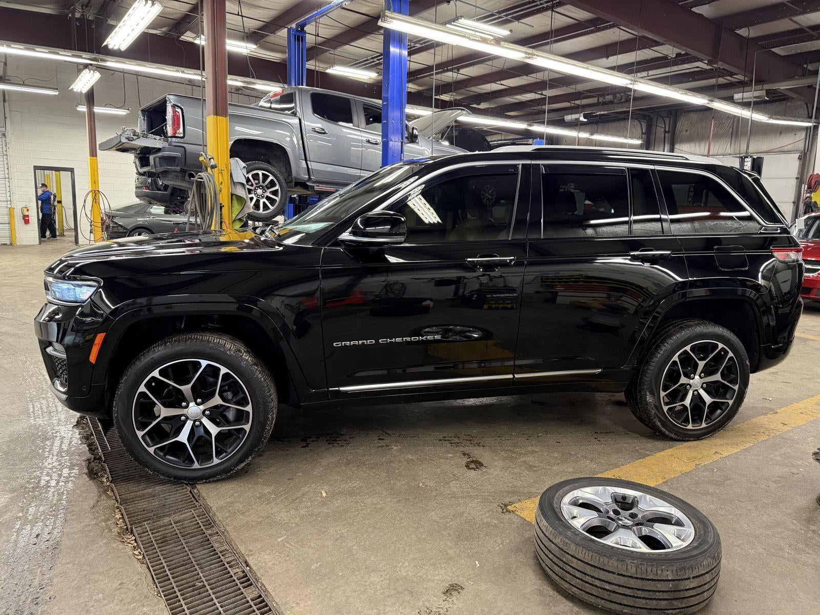 2022 Jeep Grand Cherokee Summit Reserve