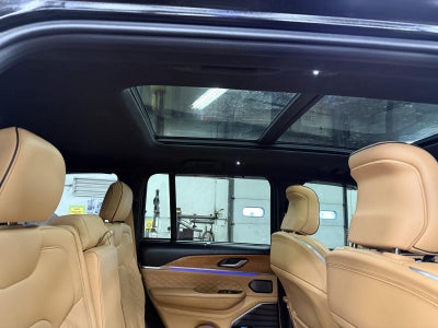 2022 Jeep Grand Cherokee Summit Reserve