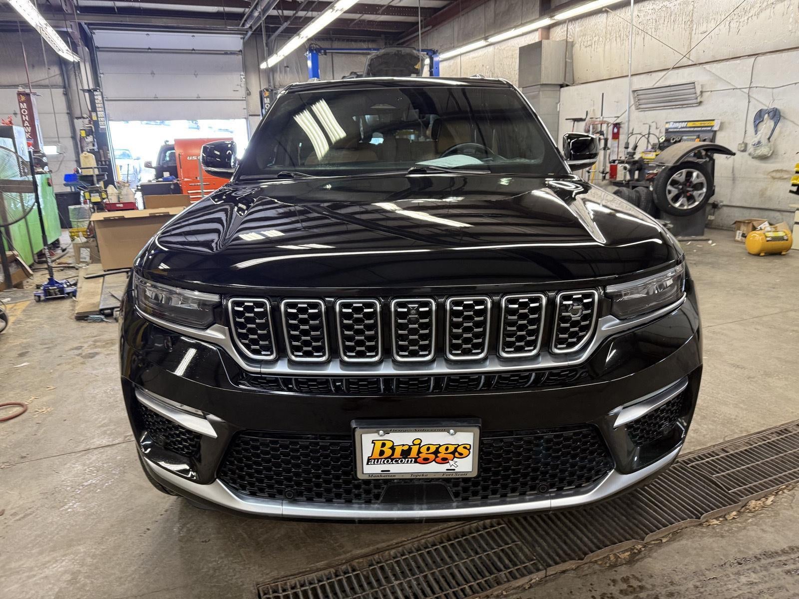 2022 Jeep Grand Cherokee Summit Reserve