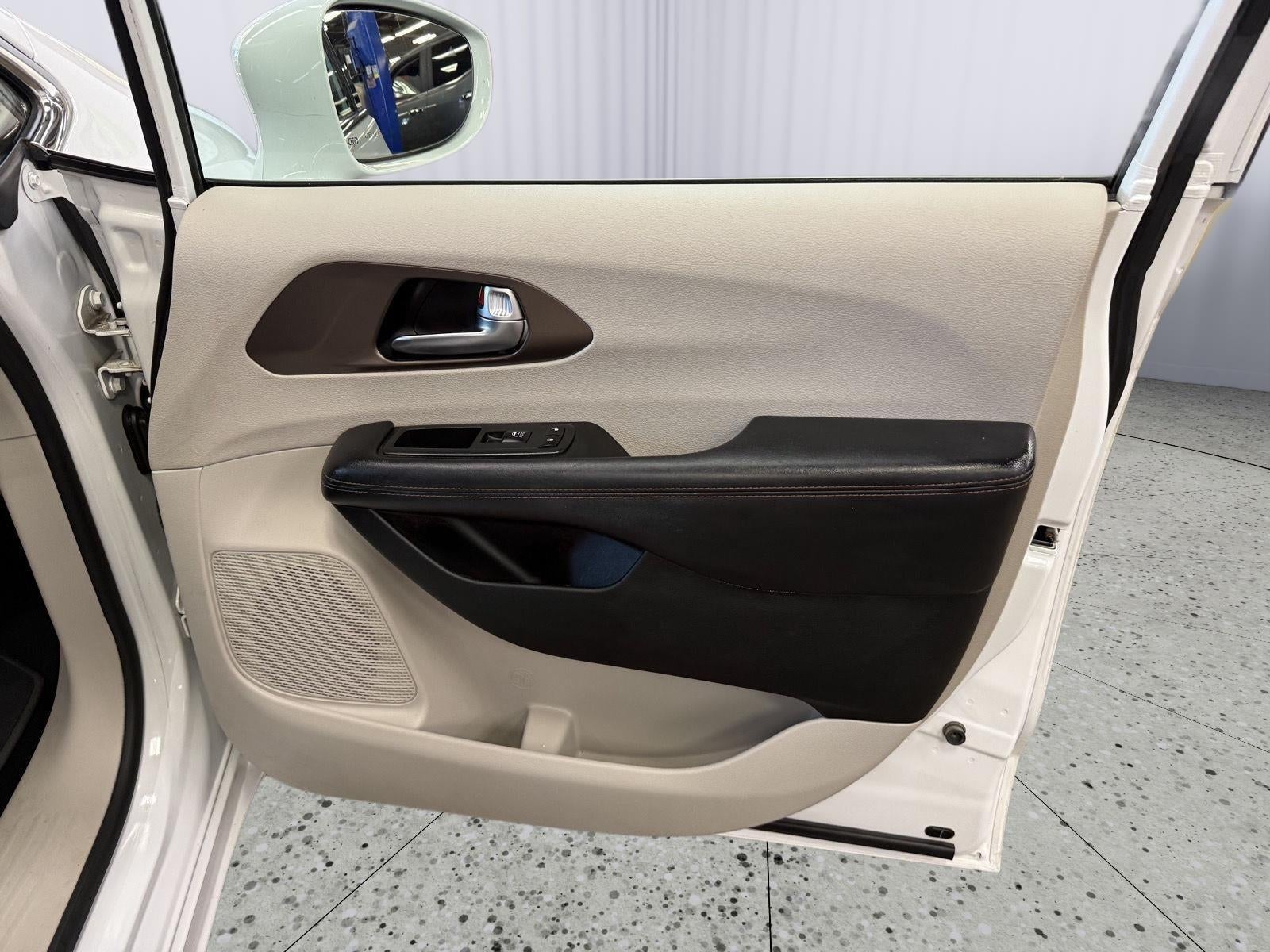 2019 Chrysler Pacifica Touring L