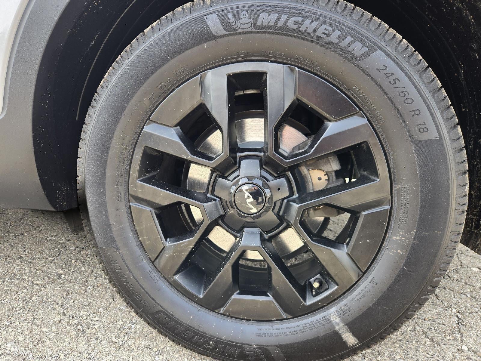 2023 Kia TELLURIDE Base