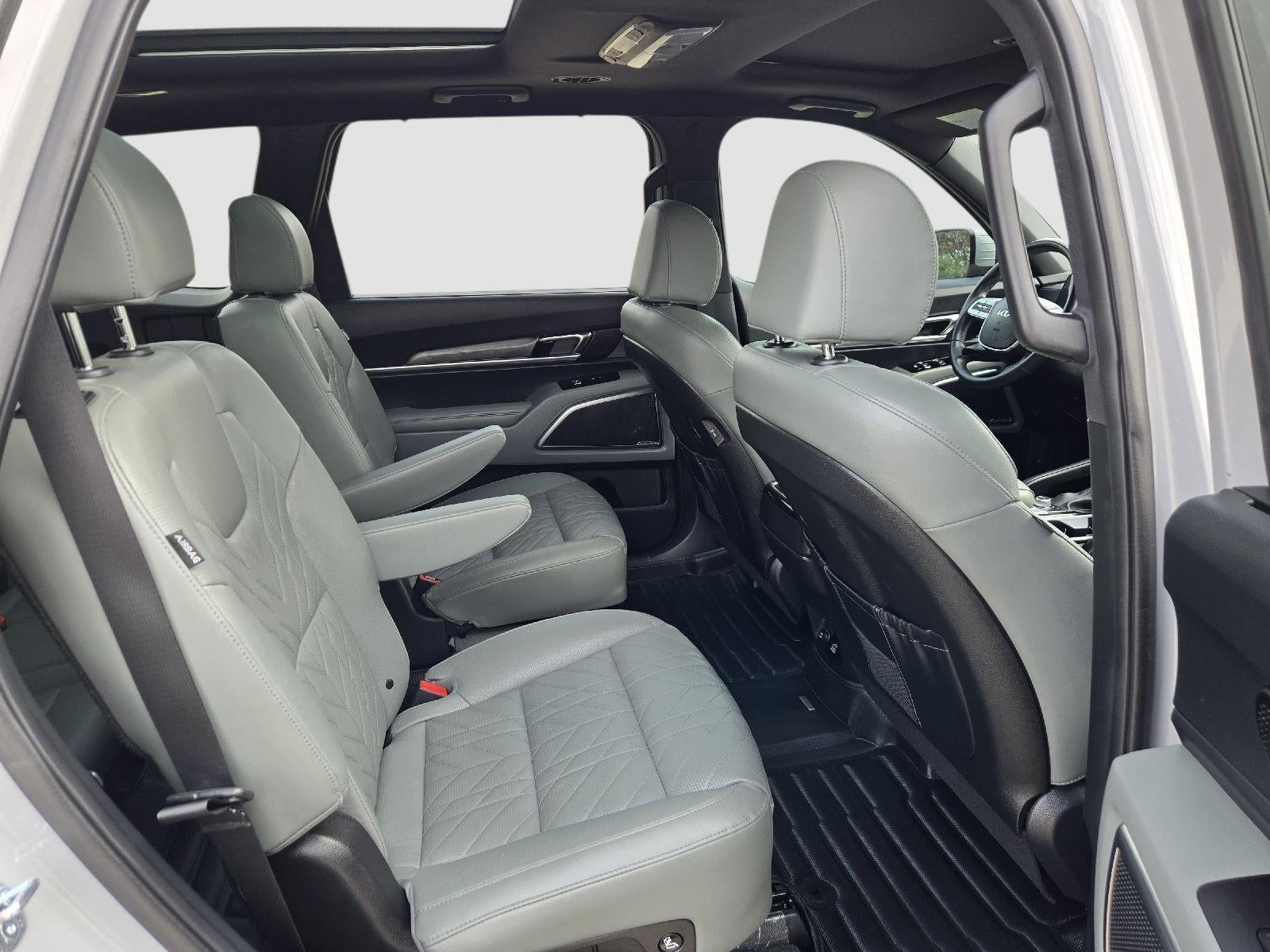 2023 Kia TELLURIDE Base