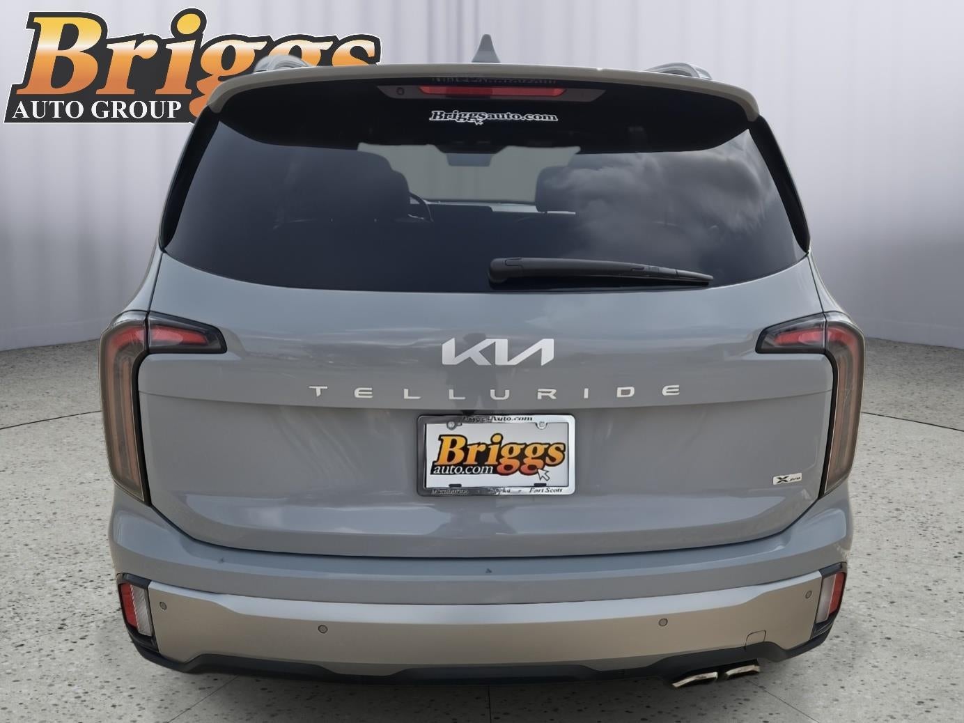 2023 Kia TELLURIDE Base