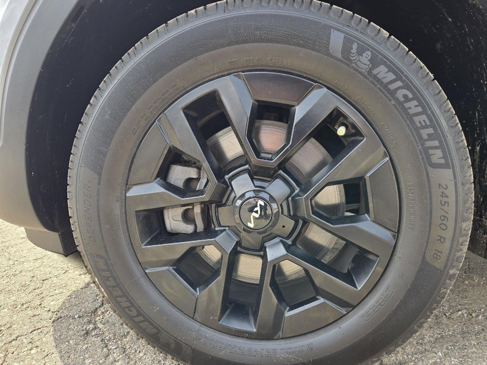 2023 Kia TELLURIDE Base
