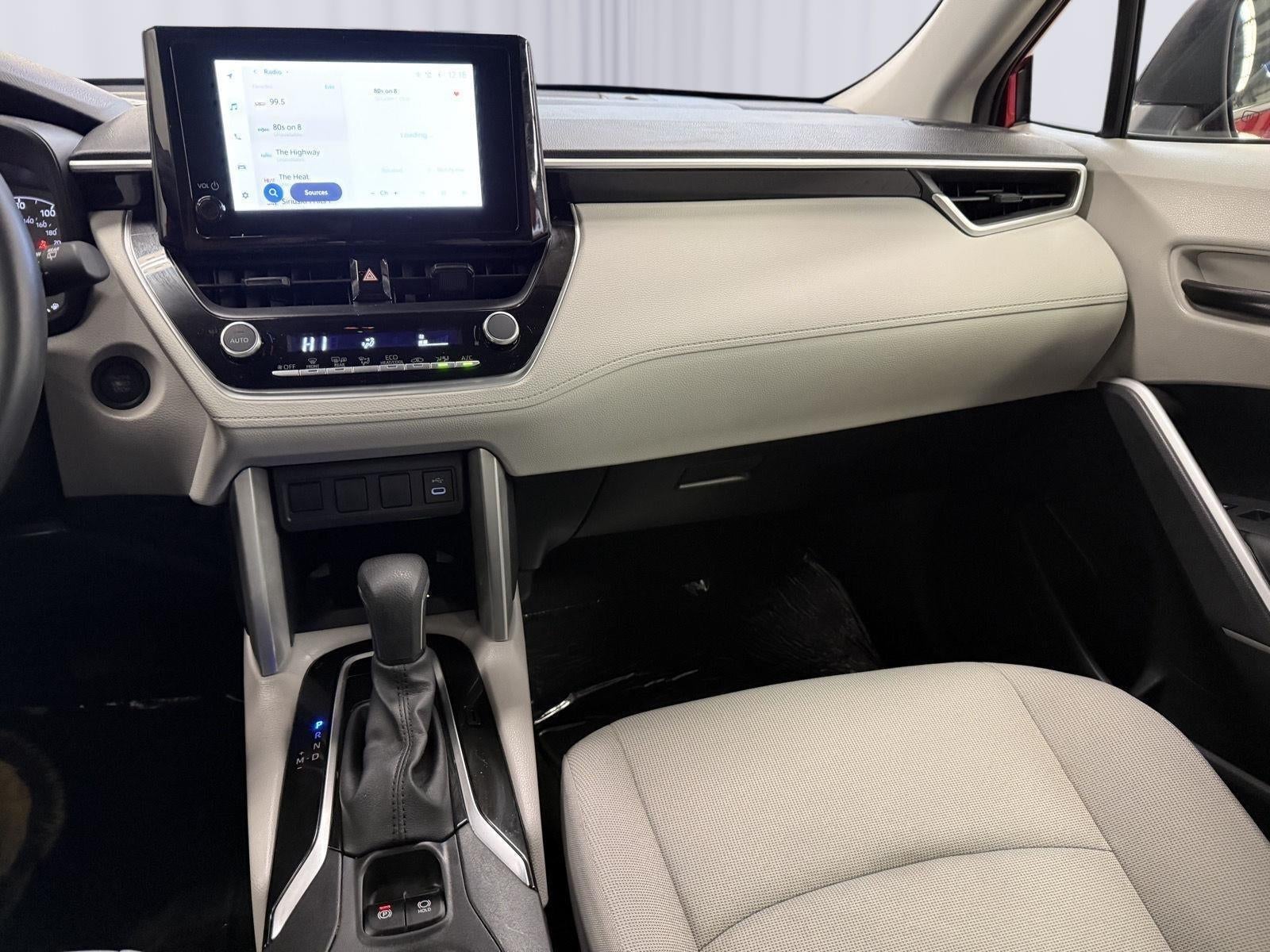 2025 Toyota Corolla Cross LE