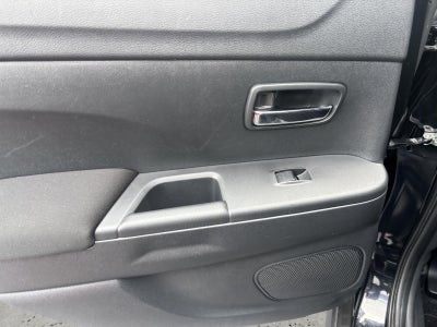 2025 Mitsubishi Outlander Sport S
