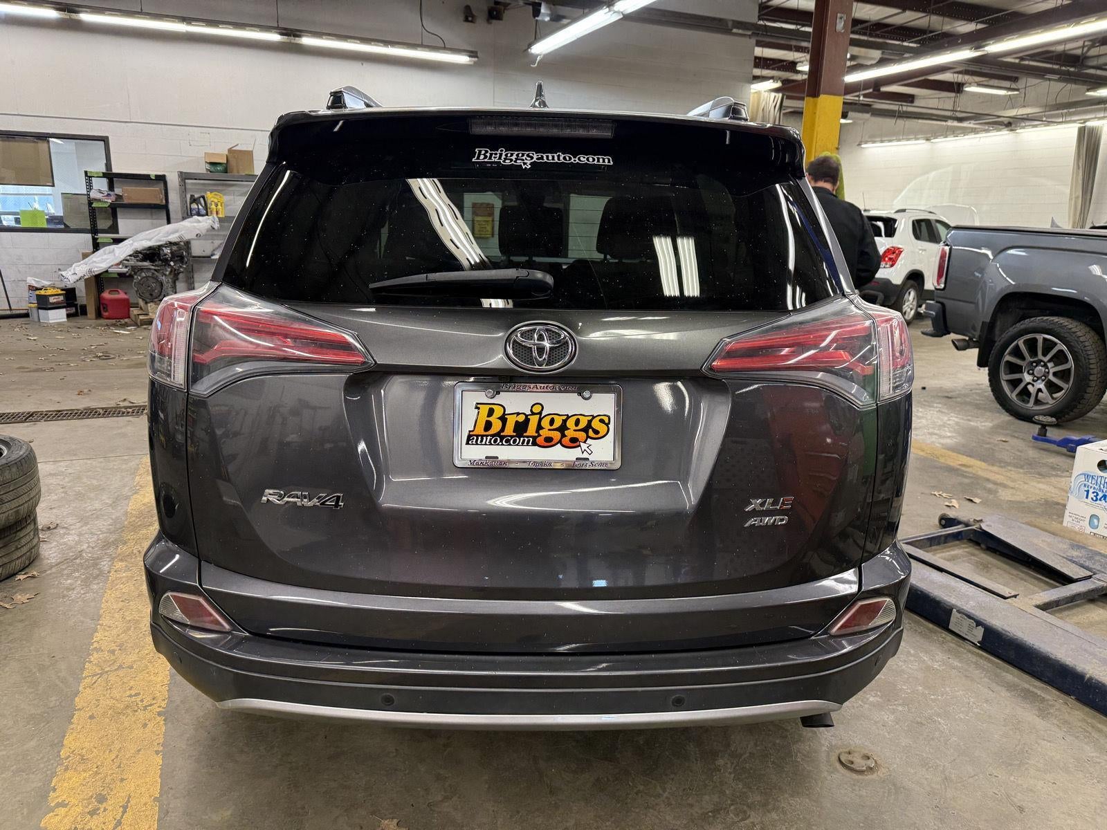 2017 Toyota RAV4 XLE