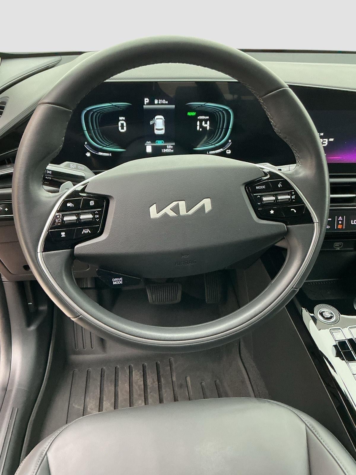 2024 Kia Niro EX