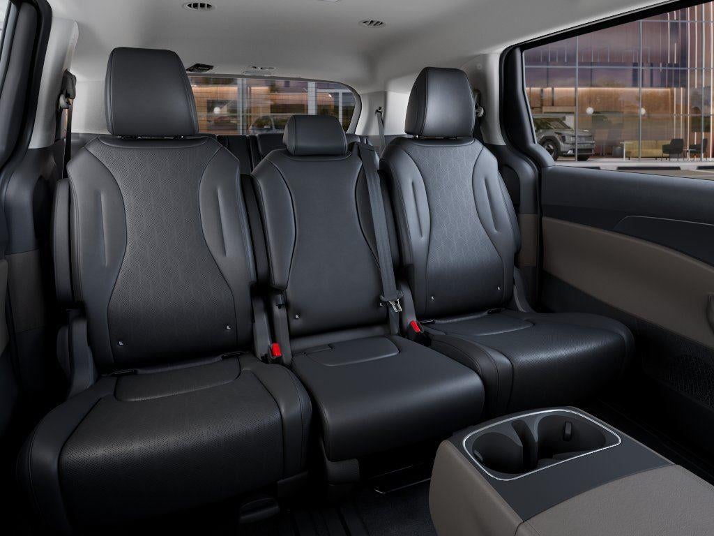 2026 Kia CARNIVAL LX