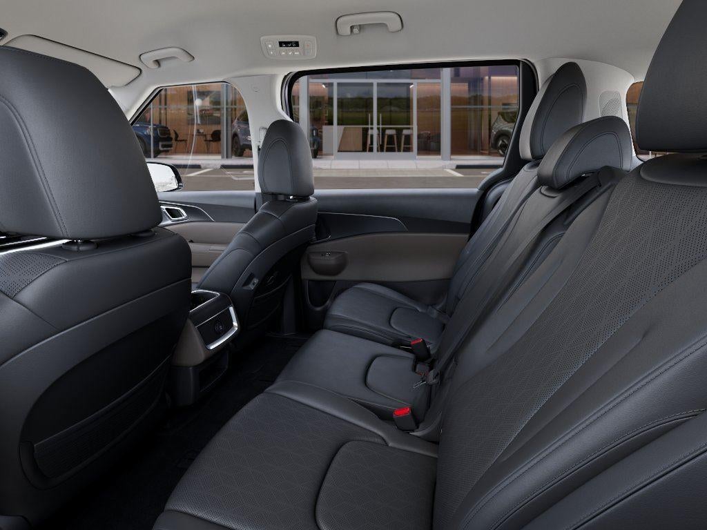 2026 Kia CARNIVAL LX