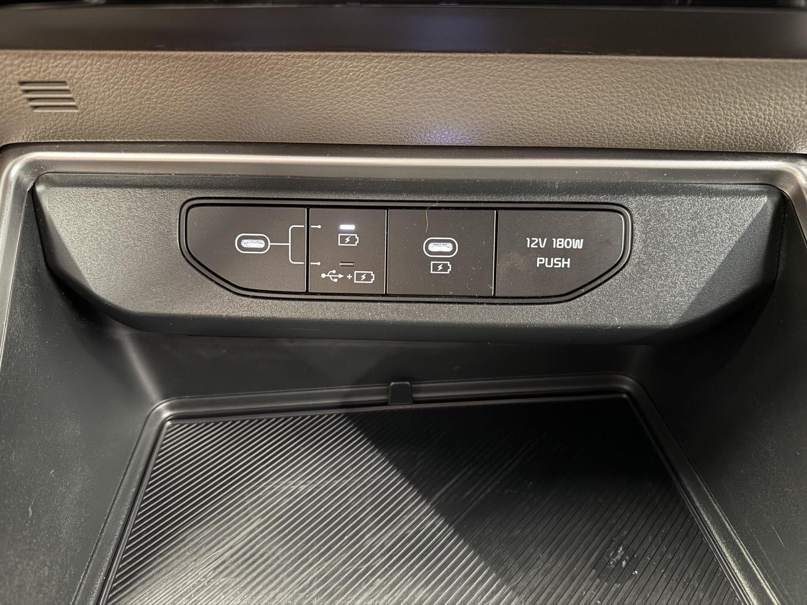 2025 Kia Carnival LXS