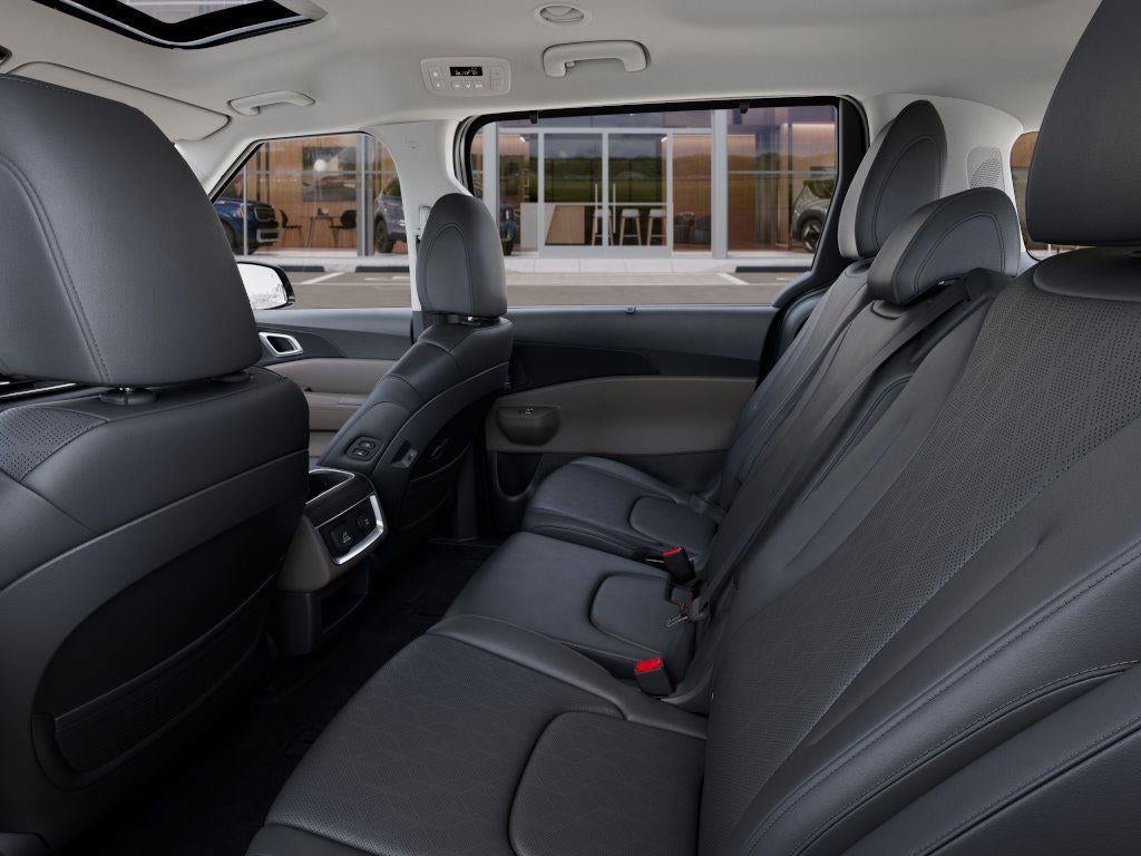 2026 Kia CARNIVAL Base