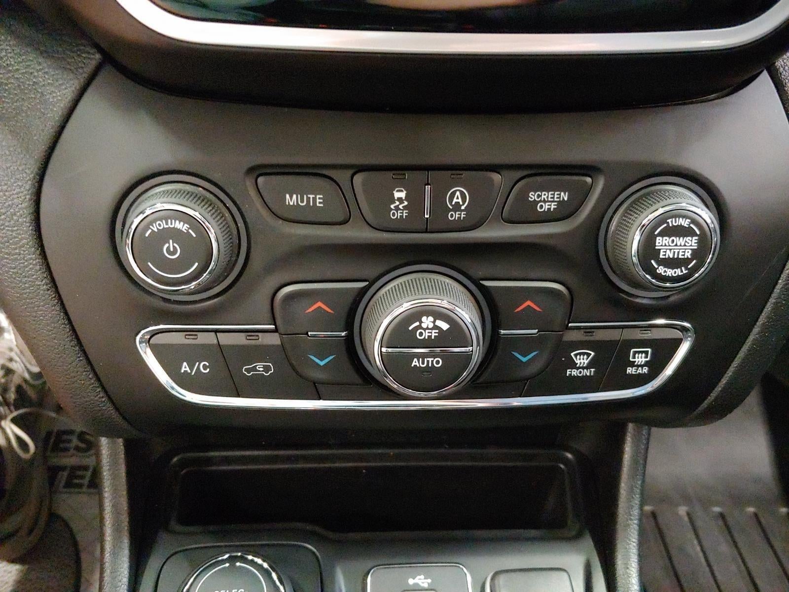 2019 Jeep Cherokee Overland