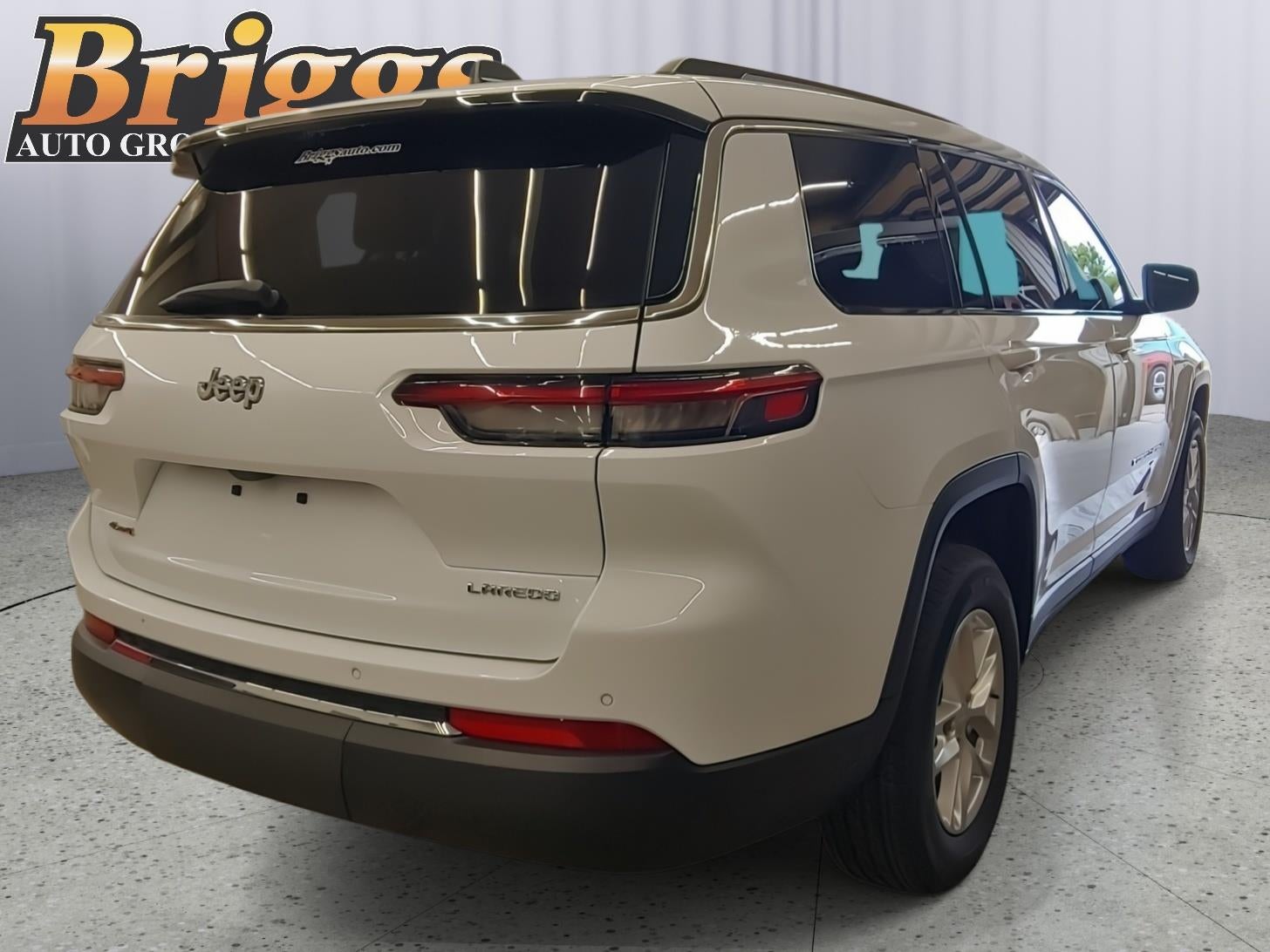 2023 Jeep Grand Cherokee L Laredo