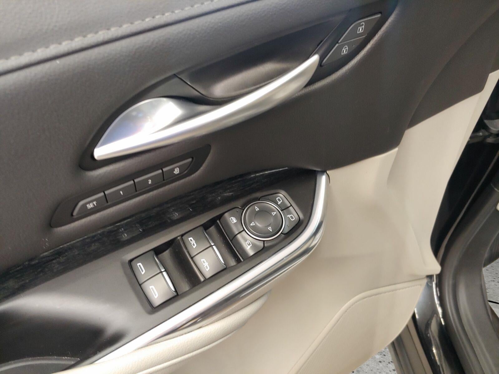 2023 Cadillac XT4 AWD Premium Luxury