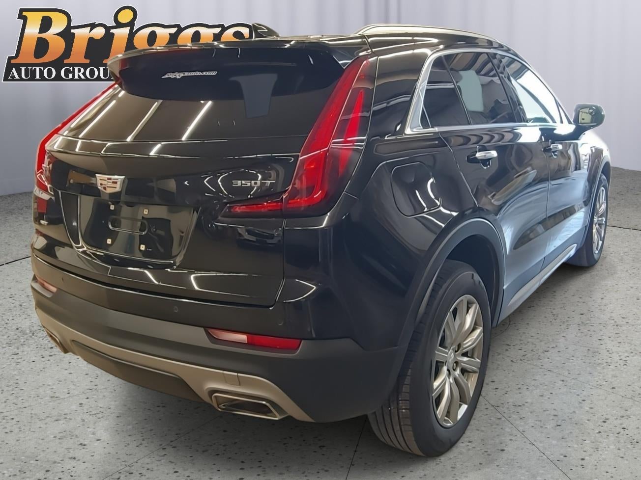 2023 Cadillac XT4 AWD Premium Luxury