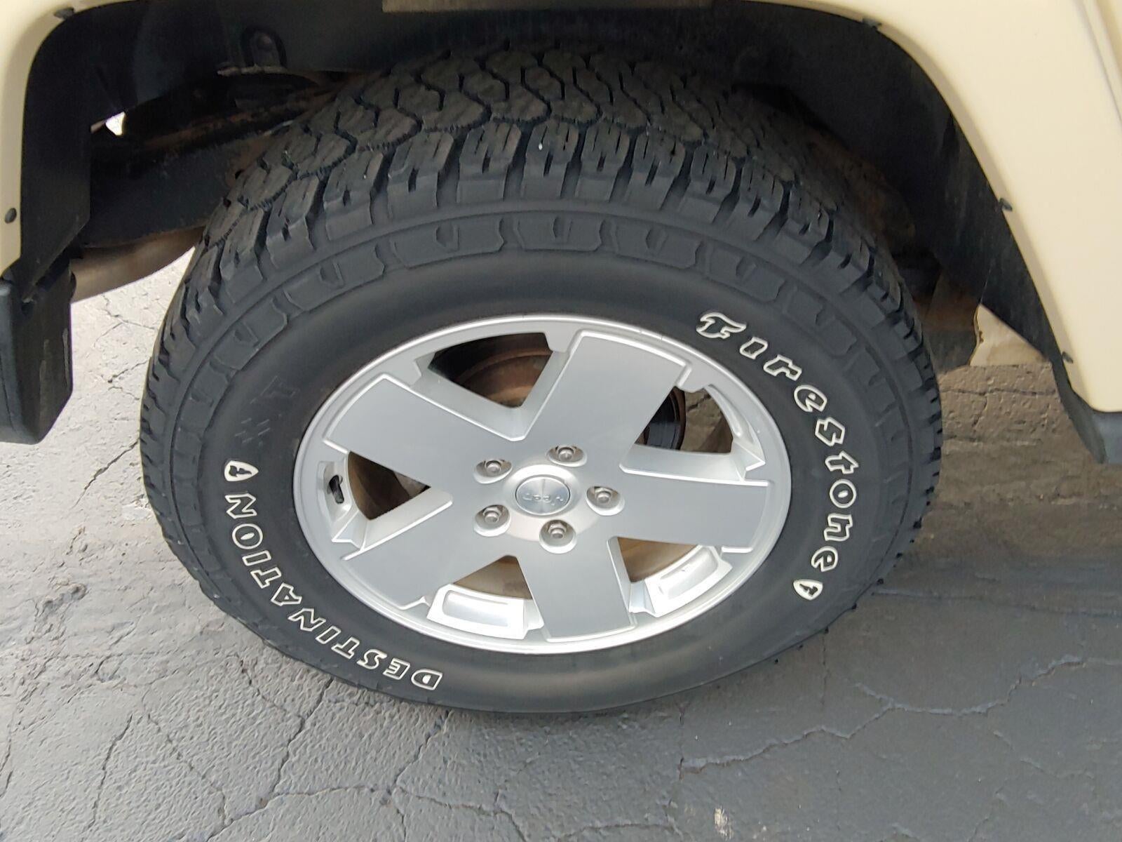 2011 Jeep Wrangler Unlimited Sahara