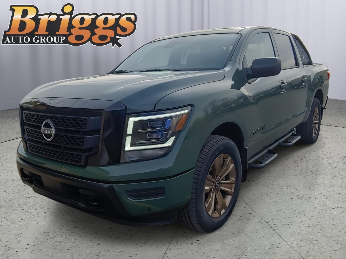 2024 Nissan Titan SV