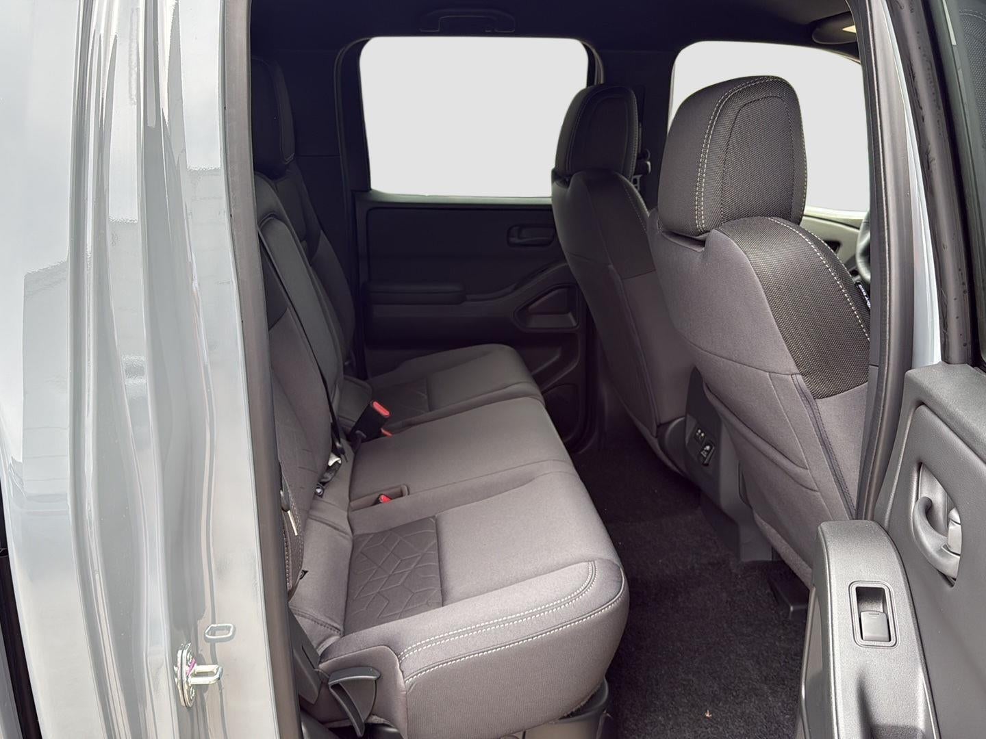 2027 Nissan Frontier Crew Cab SV