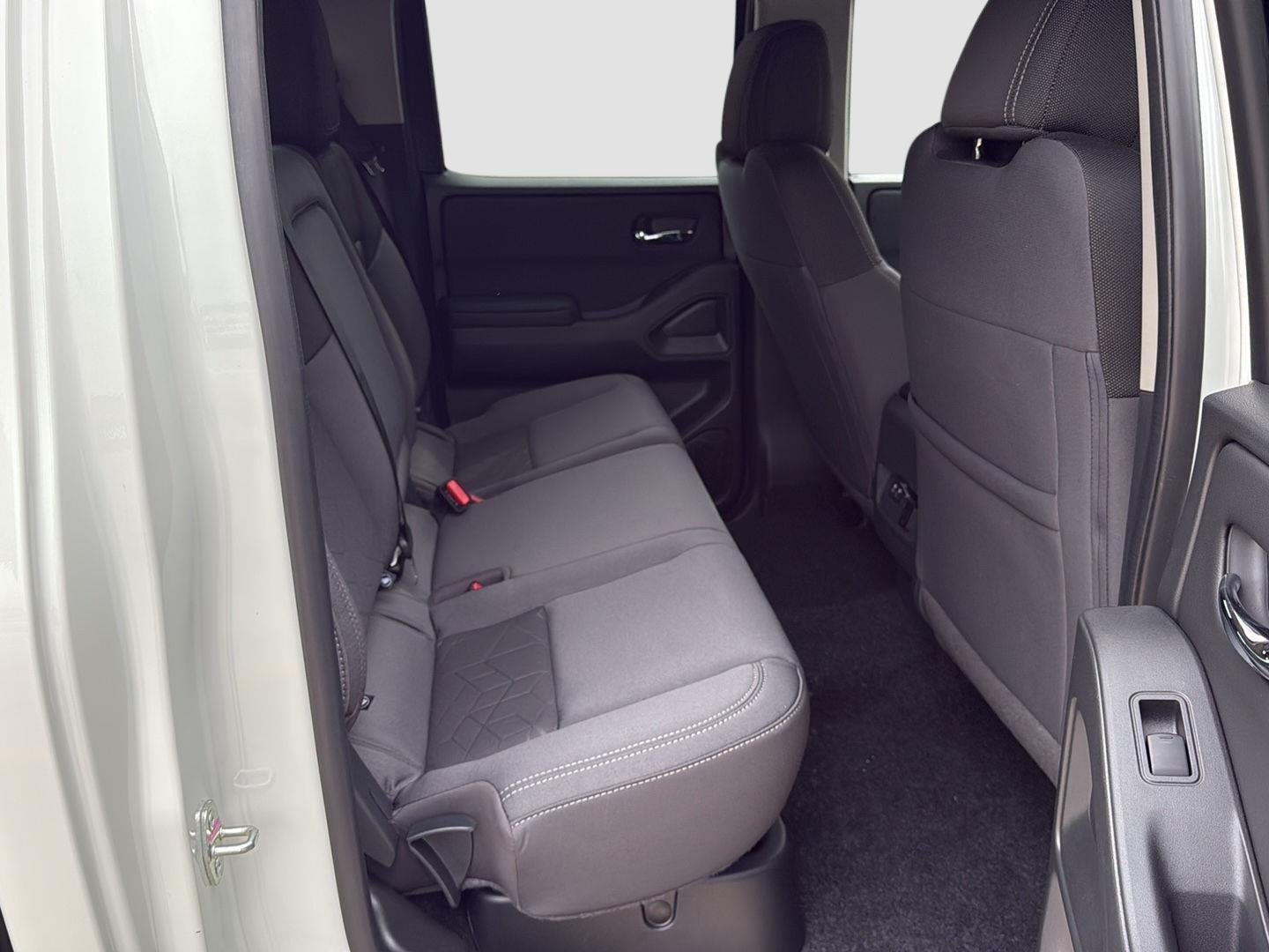 2027 Nissan Frontier Crew Cab SV