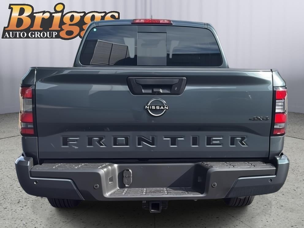 2027 Nissan Frontier SV