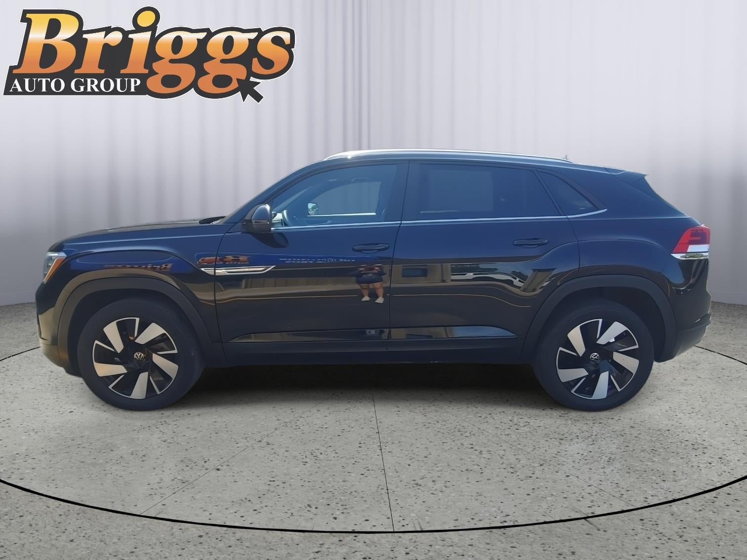 2025 Volkswagen Atlas Cross Sport 2.0T SE w/Technology