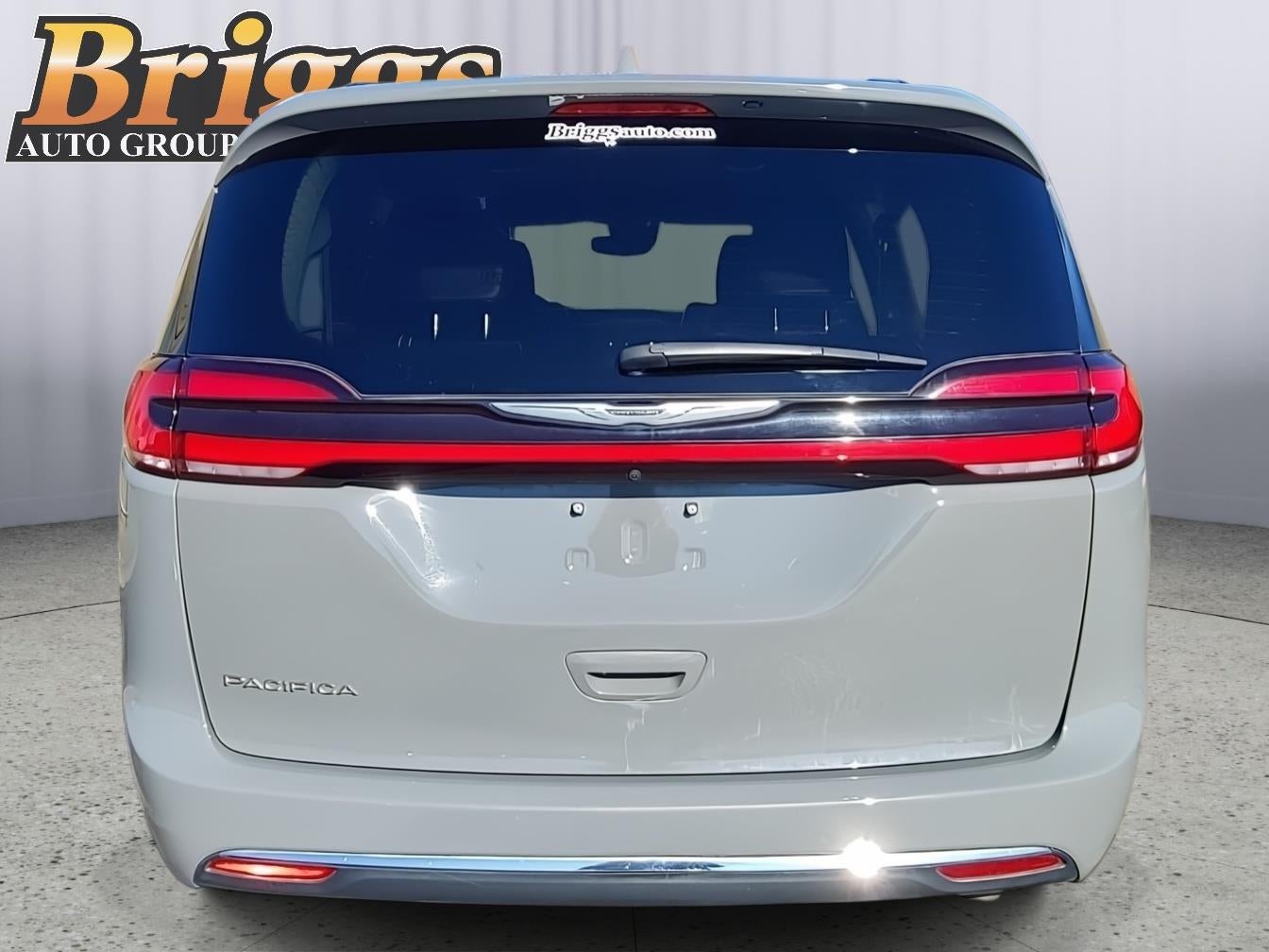 2022 Chrysler Pacifica Touring-L
