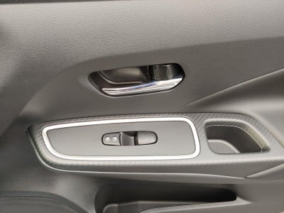 2024 Nissan Versa SR